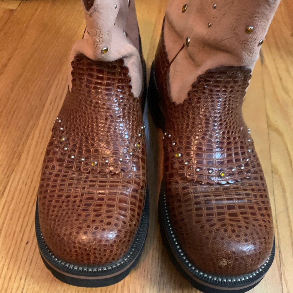 Ariat fat baby size 10